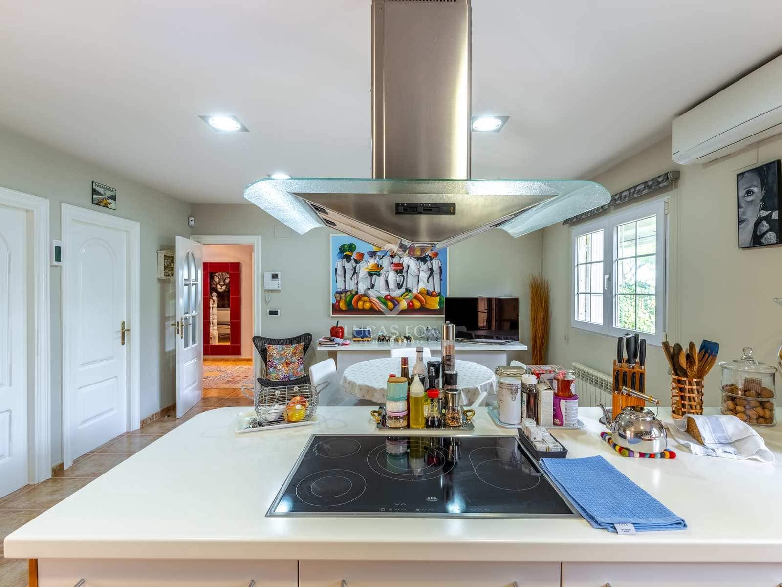 5 bedroom Villa for sale in Elche / Elx with pool garage - € 1,000,000 (Ref: 7444569)