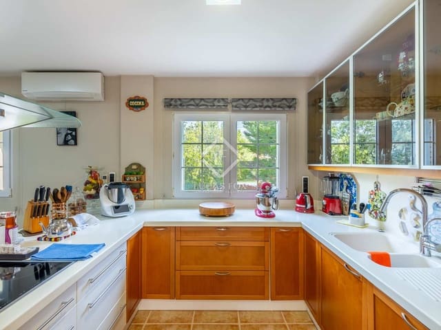 5 soveværelse Villa til salg i Elche / Elx med swimmingpool garage - € 1.000.000 (Ref: 7444569)