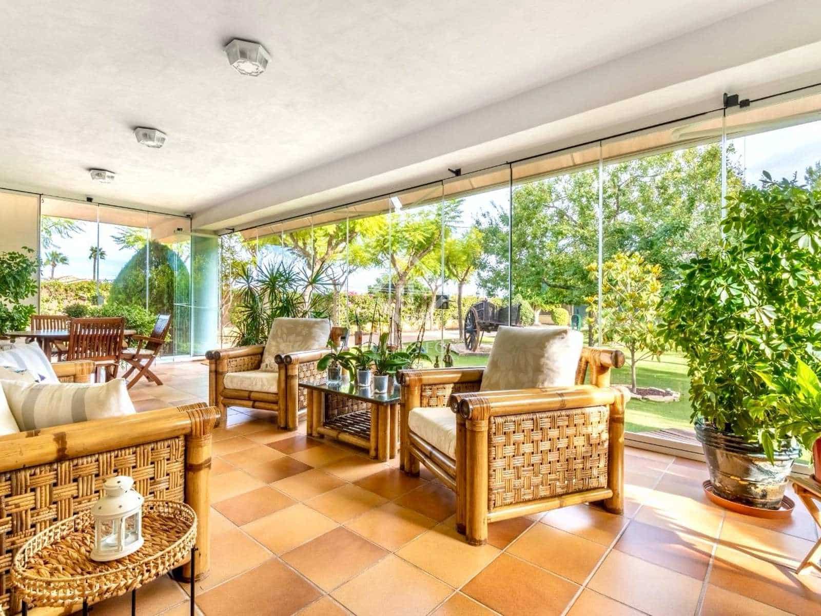 5 bedroom Villa for sale in Elche / Elx with pool garage - € 1,000,000 (Ref: 7444569)