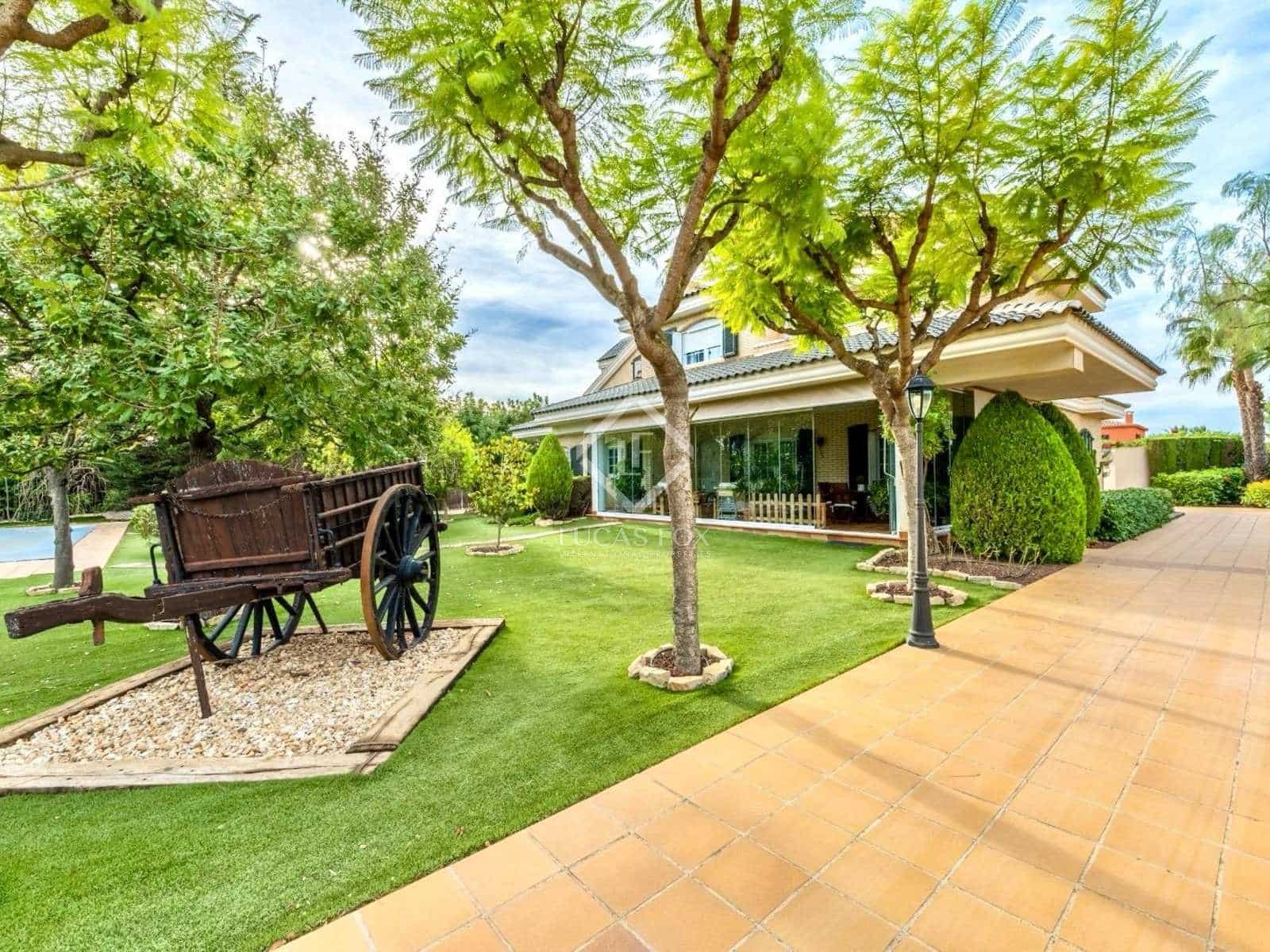 5 bedroom Villa for sale in Elche / Elx with pool garage - € 1,000,000 (Ref: 7444569)