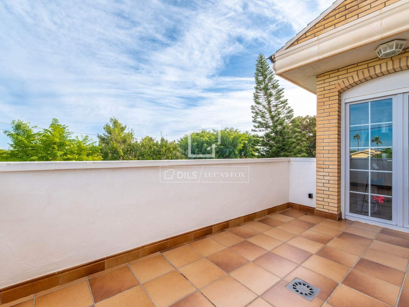 5 bedroom Villa for sale in Elche / Elx with pool garage - € 1,000,000 (Ref: 7444569)