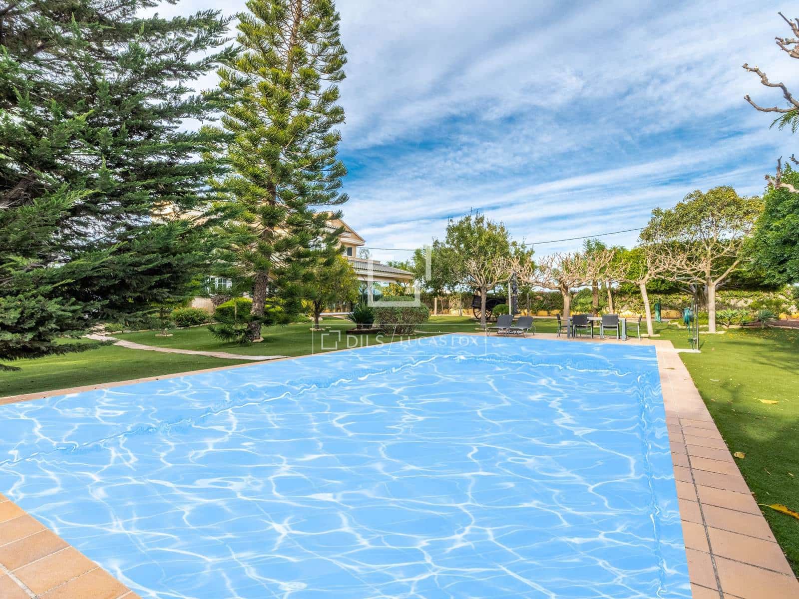 5 bedroom Villa for sale in Elche / Elx with pool garage - € 1,000,000 (Ref: 7444569)