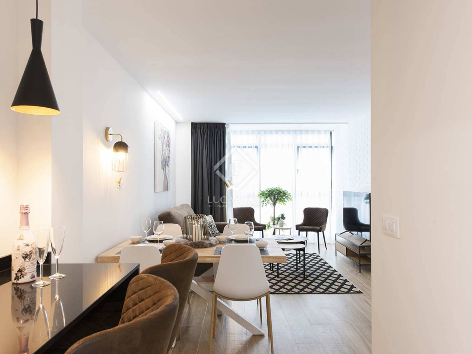 2 soveværelse Lejlighed til leje i Vigo med garage - € 2.000 (Ref: 7444587)