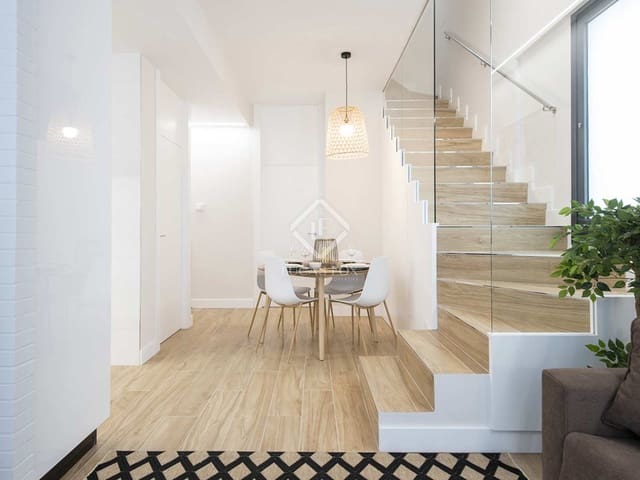 2 bedroom Penthouse for rent in Vigo - € 2,000 (Ref: 7444588)