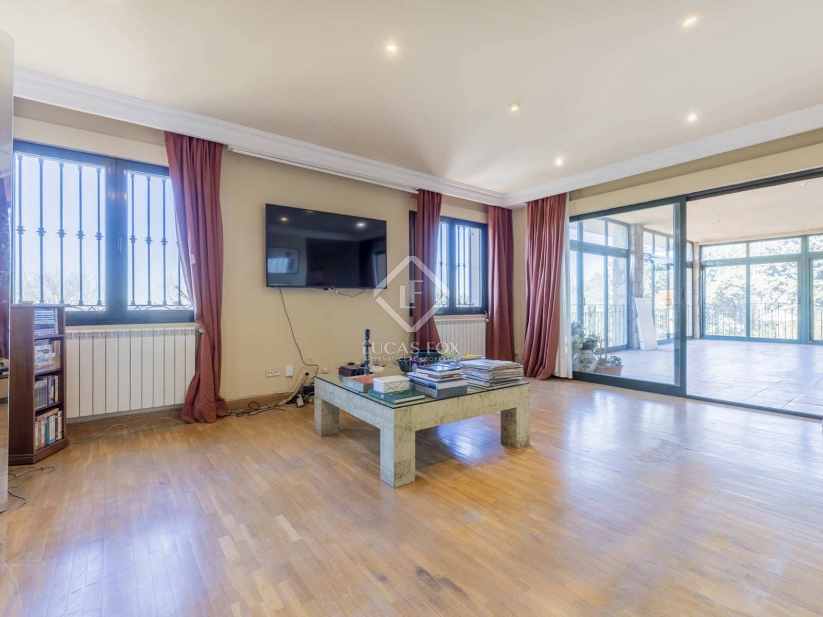 7 soveværelse Villa til salg i Boadilla del Monte med swimmingpool garage - € 1.790.000 (Ref: 7453004)