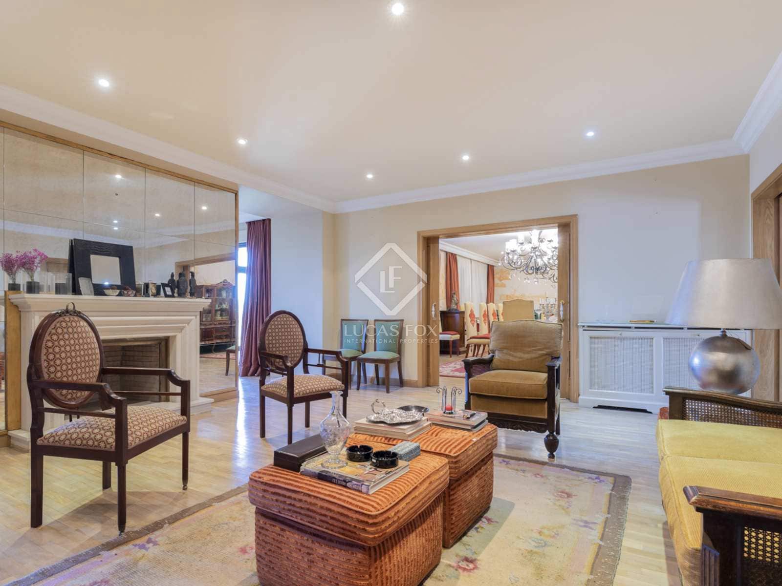 7 soveværelse Villa til salg i Boadilla del Monte med swimmingpool garage - € 1.790.000 (Ref: 7453004)