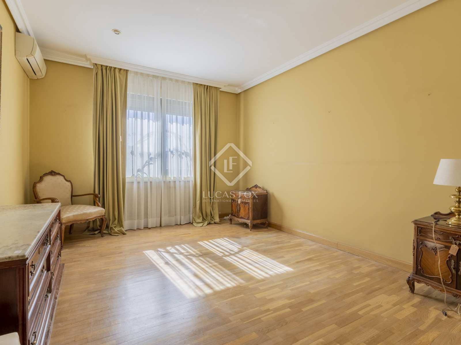 7 soveværelse Villa til salg i Boadilla del Monte med swimmingpool garage - € 1.790.000 (Ref: 7453004)