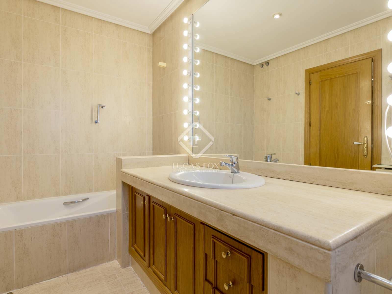 7 soveværelse Villa til salg i Boadilla del Monte med swimmingpool garage - € 1.790.000 (Ref: 7453004)