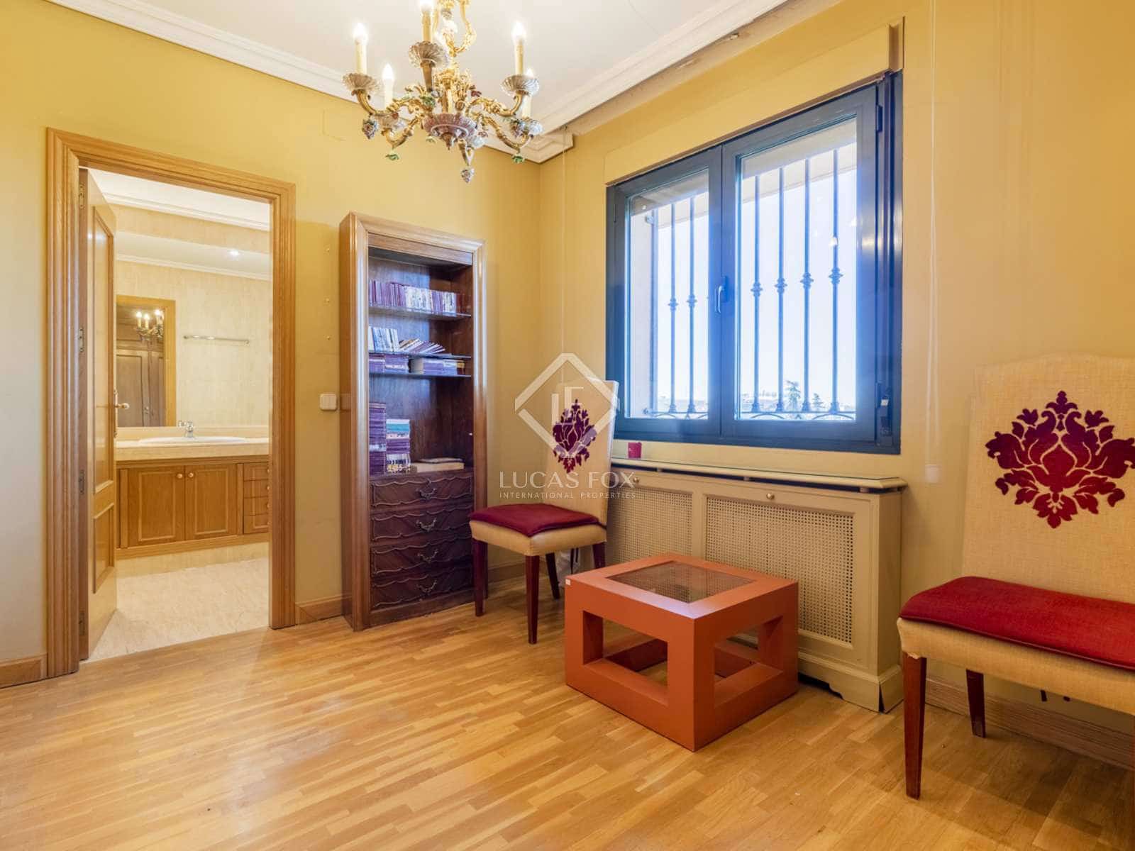 7 soveværelse Villa til salg i Boadilla del Monte med swimmingpool garage - € 1.790.000 (Ref: 7453004)