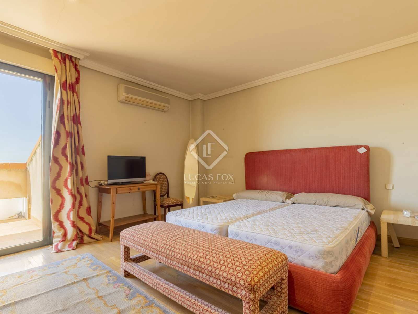 7 soveværelse Villa til salg i Boadilla del Monte med swimmingpool garage - € 1.790.000 (Ref: 7453004)