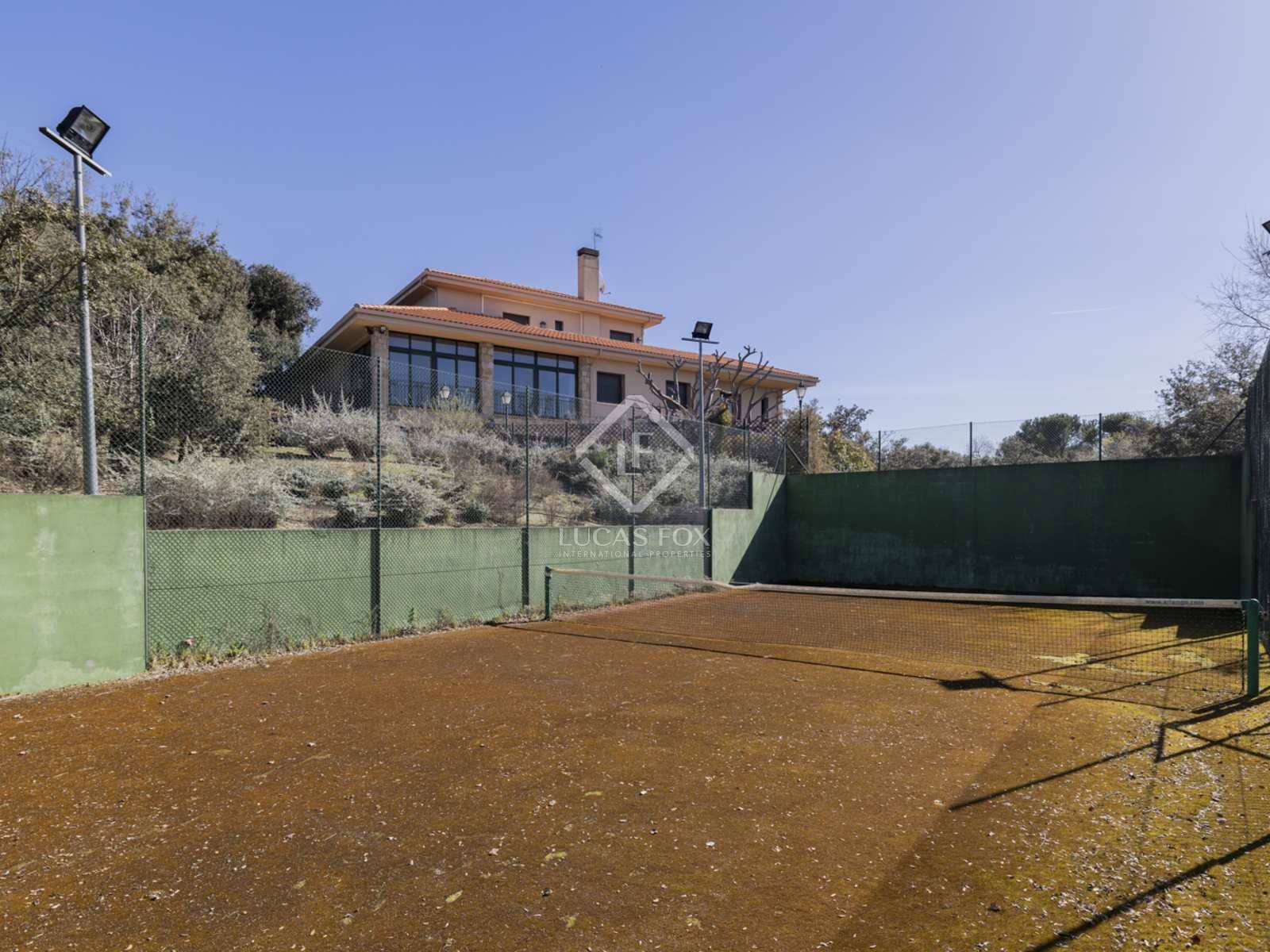 7 soveværelse Villa til salg i Boadilla del Monte med swimmingpool garage - € 1.790.000 (Ref: 7453004)