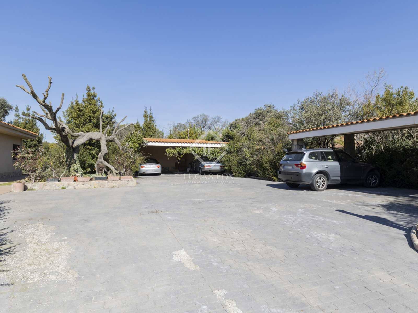 7 soveværelse Villa til salg i Boadilla del Monte med swimmingpool garage - € 1.790.000 (Ref: 7453004)