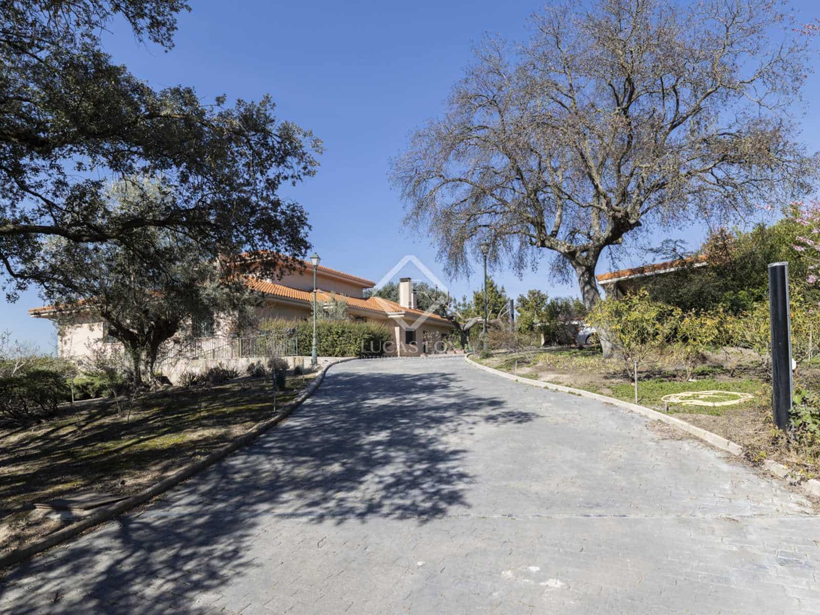 7 soveværelse Villa til salg i Boadilla del Monte med swimmingpool garage - € 1.790.000 (Ref: 7453004)