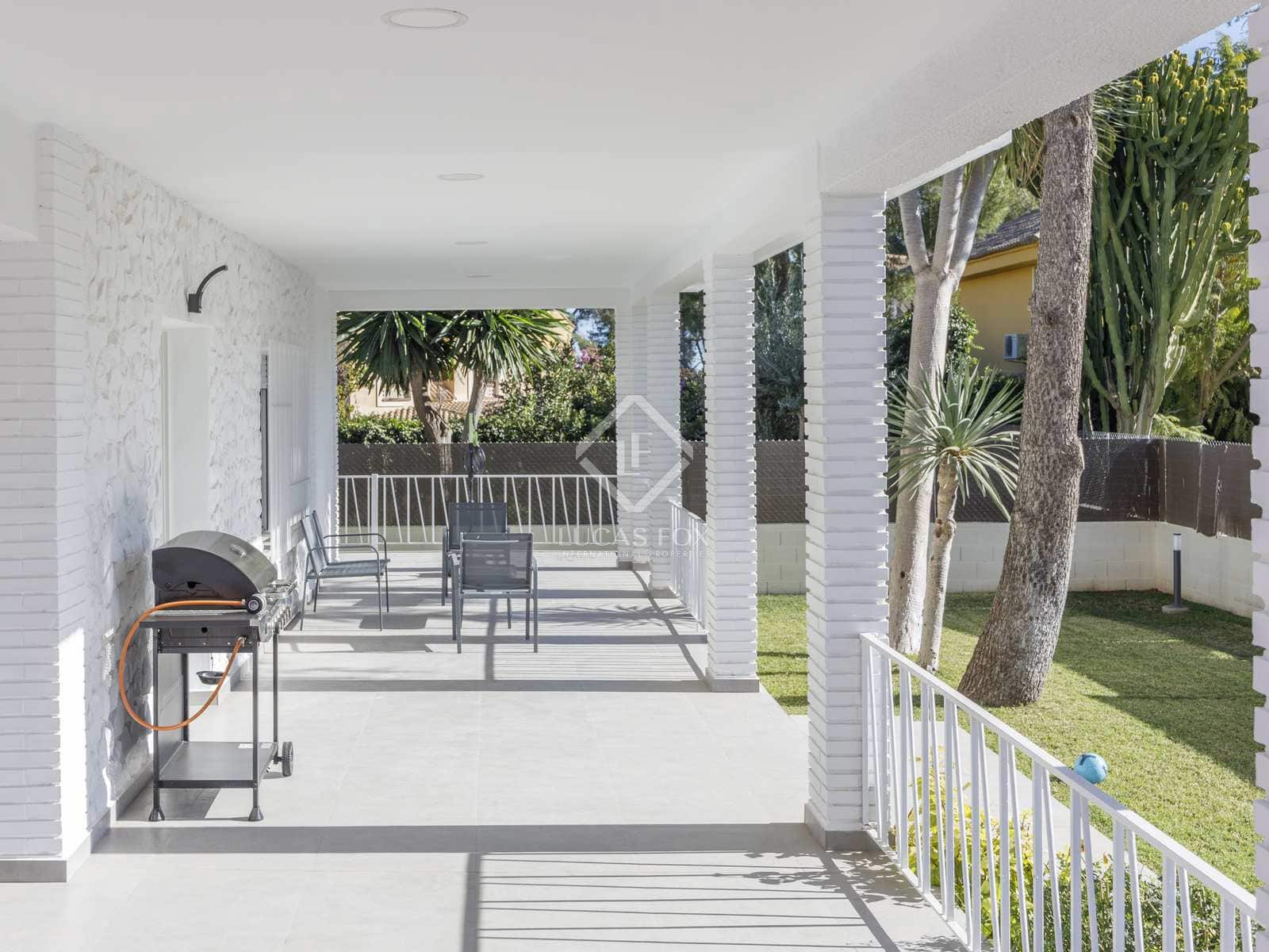 Chalet de 5 habitaciones en Paterna en alquiler con piscina garaje - 3.500 € (Ref: 7462702)