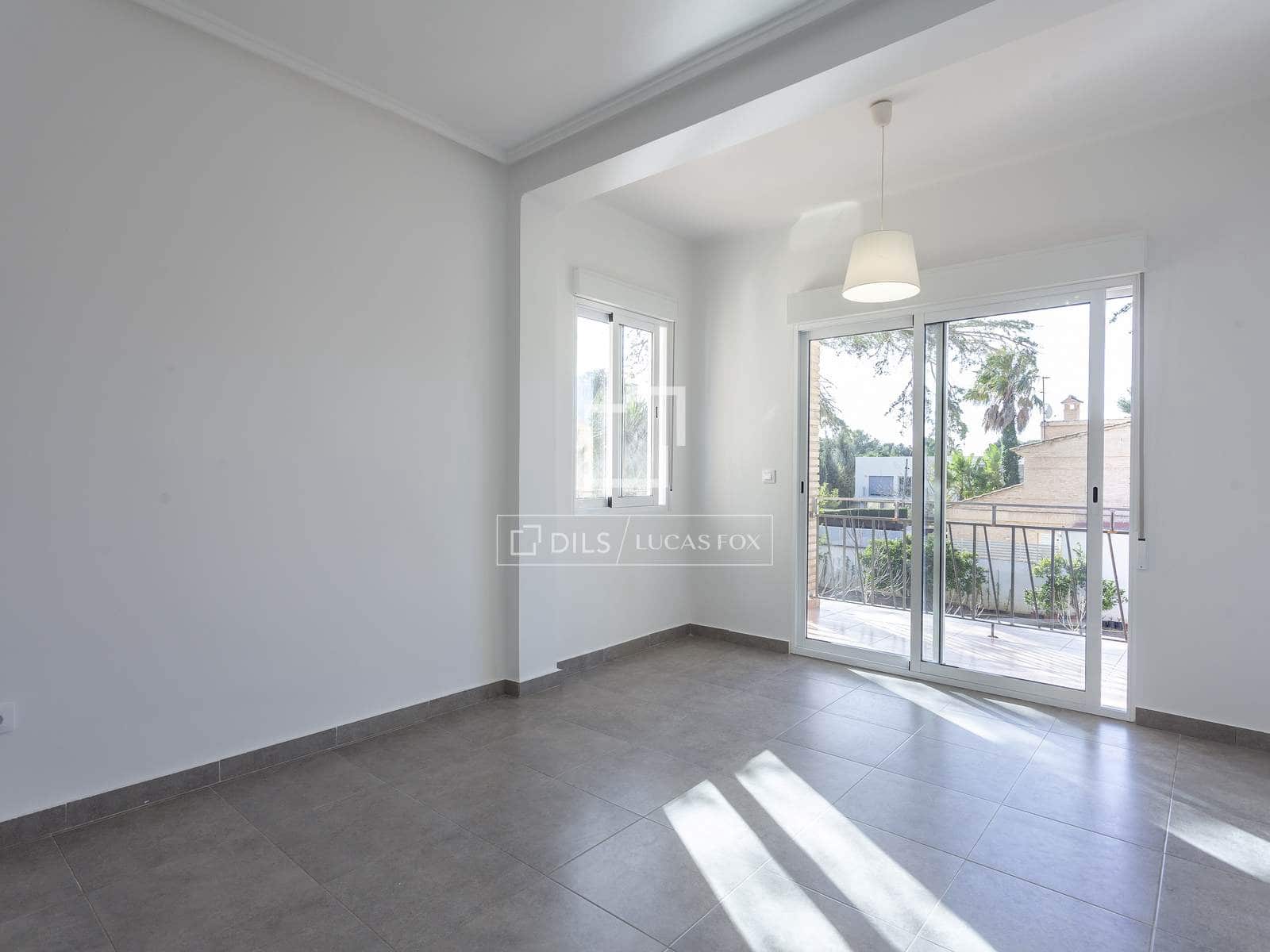 Chalet de 5 habitaciones en Paterna en alquiler con piscina garaje - 3.500 € (Ref: 7462702)