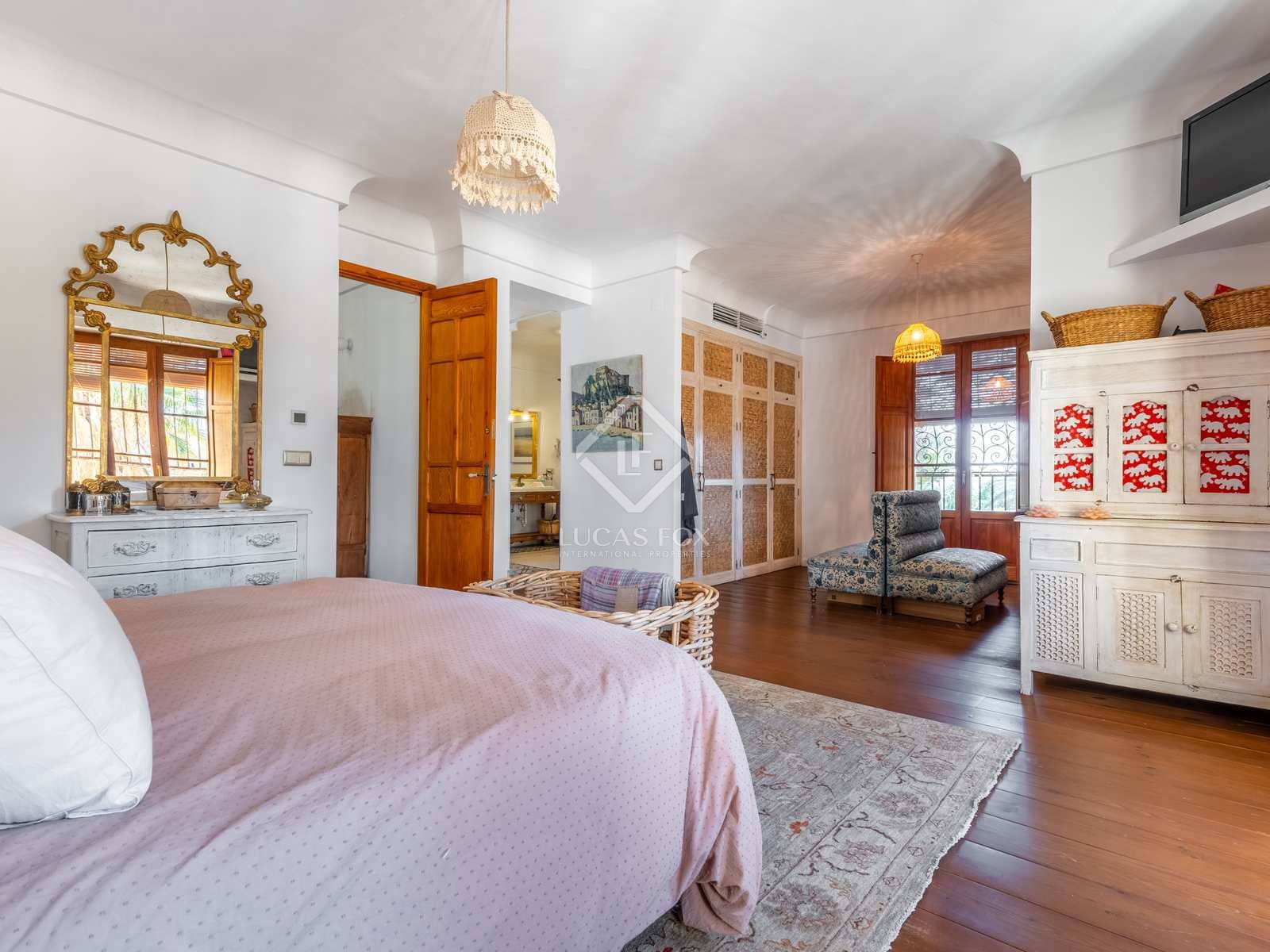 6 bedroom Villa for sale in Muchamiel / Mutxamel - € 2,375,000 (Ref: 7464785)