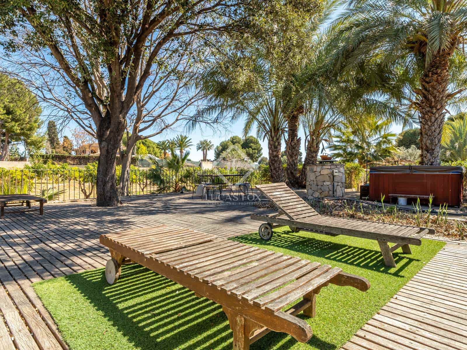 6 bedroom Villa for sale in Muchamiel / Mutxamel - € 2,375,000 (Ref: 7464785)