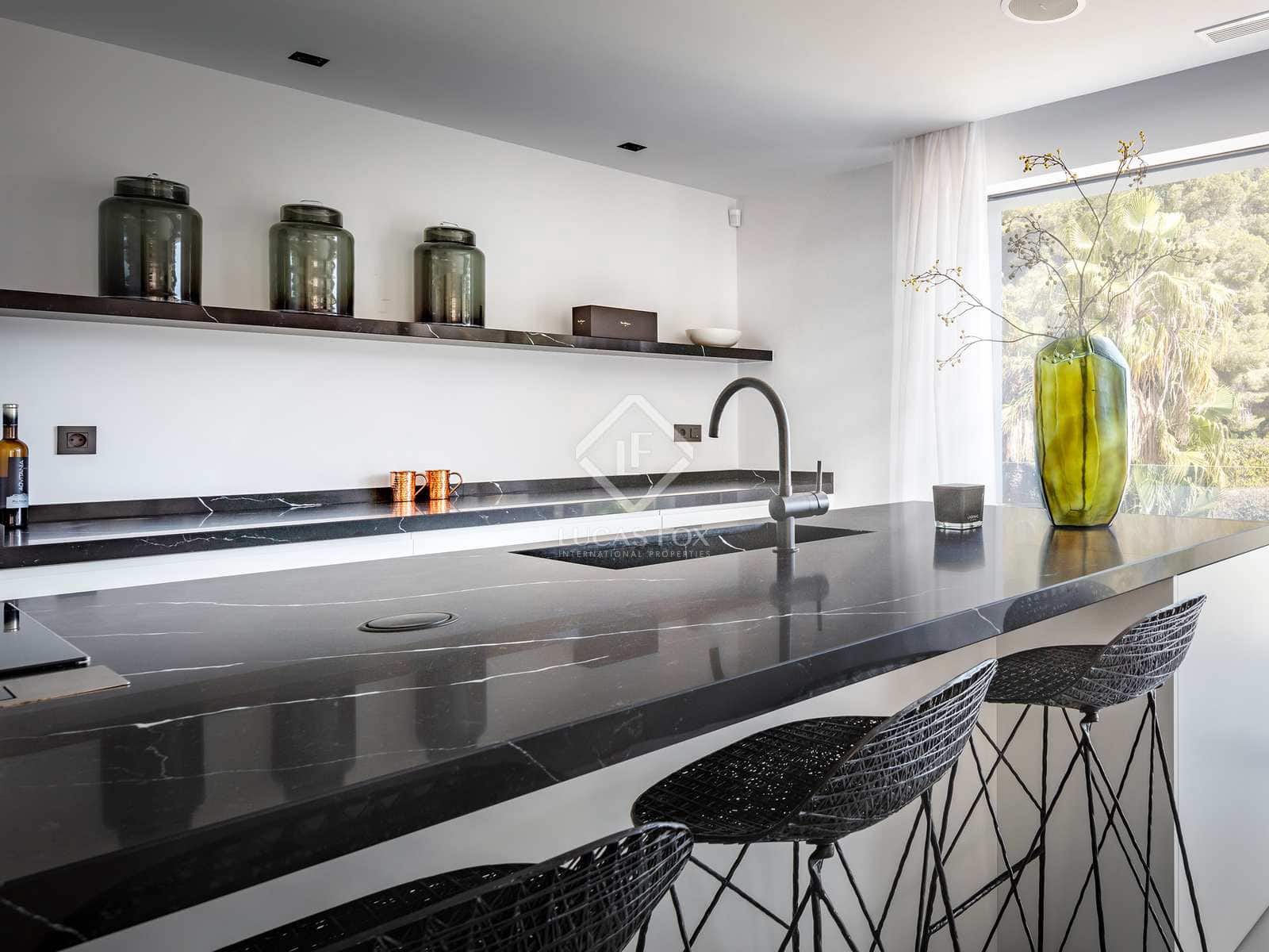 4 bedroom Villa for sale in Javea / Xabia with pool garage - € 1,795,000 (Ref: 7464798)