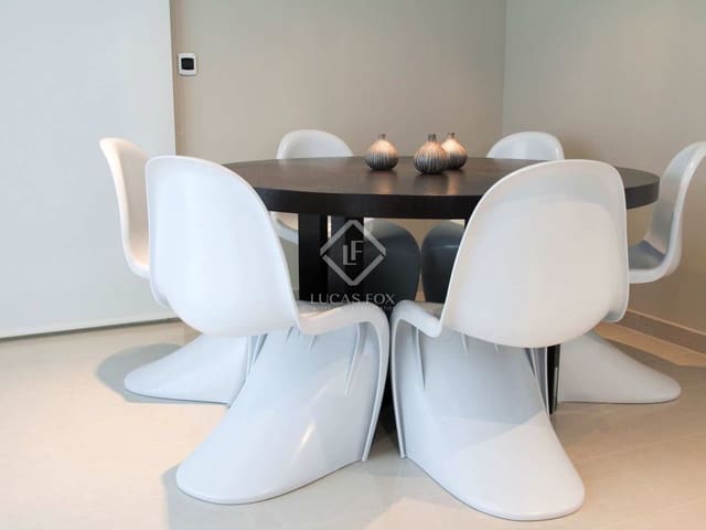 5 bedroom Villa for rent in Altea with pool garage - € 4,900 (Ref: 7466989)