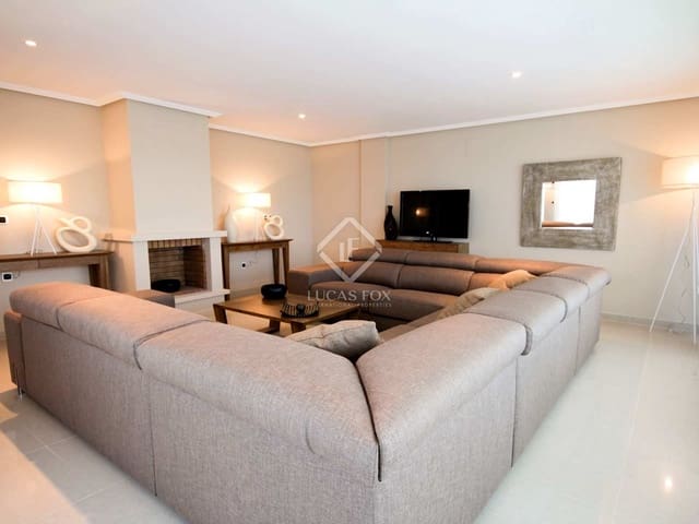 5 bedroom Villa for rent in Altea with pool garage - € 4,900 (Ref: 7466989)