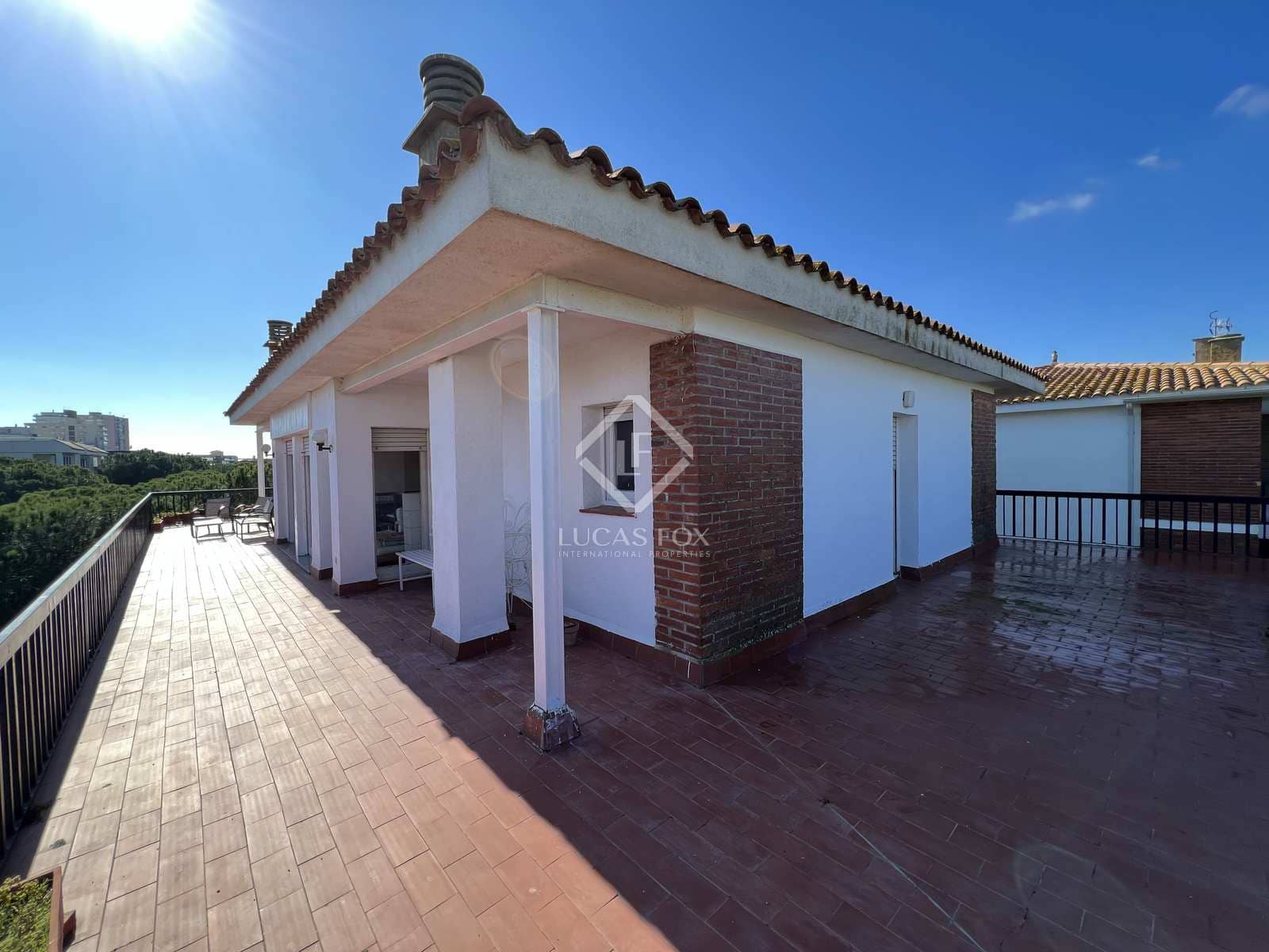 4 soveværelse Penthouse til salg i Platja d'Aro med garage - € 395.000 (Ref: 7470521)