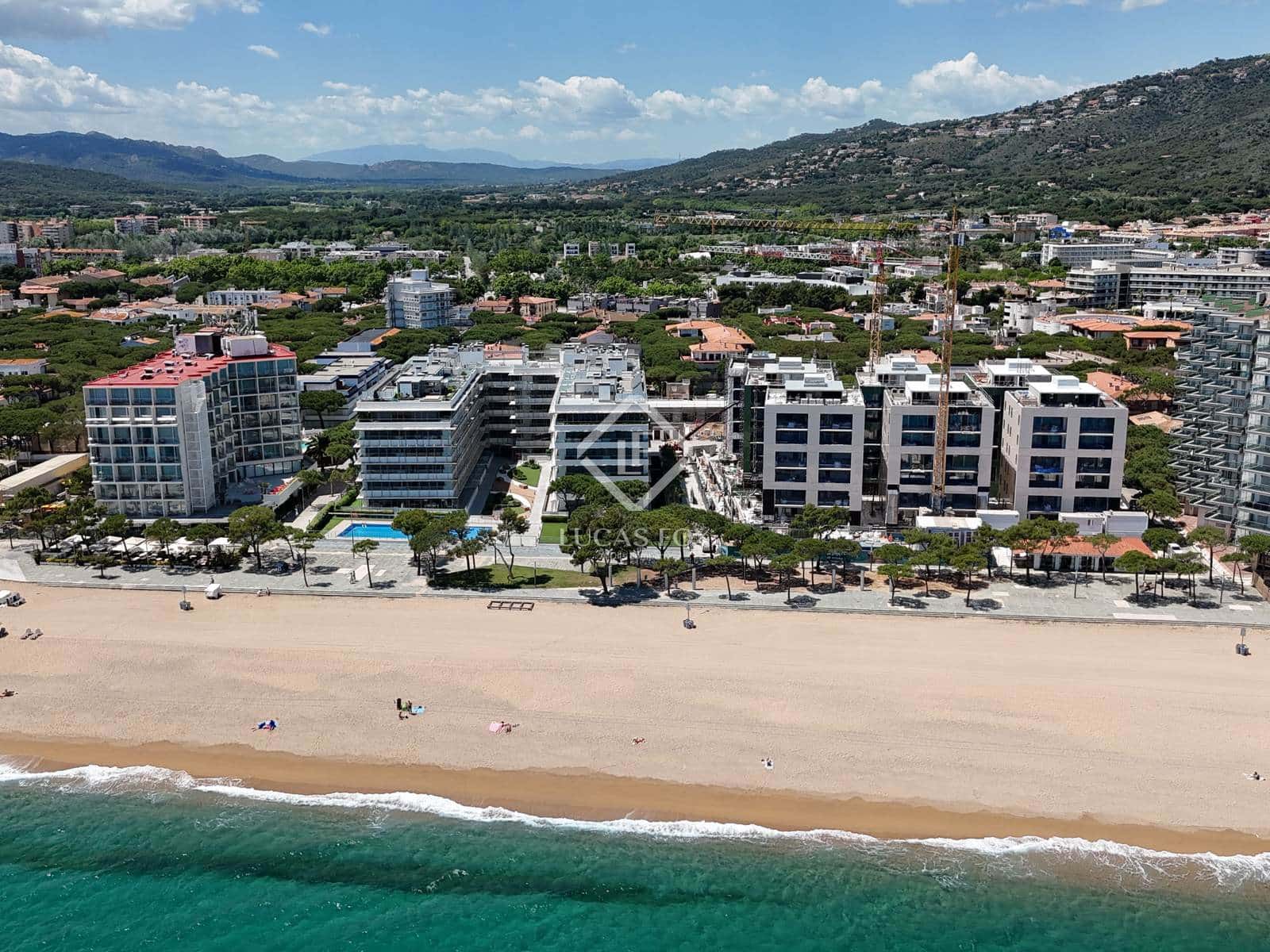 4 soveværelse Penthouse til salg i Platja d'Aro med garage - € 395.000 (Ref: 7470521)