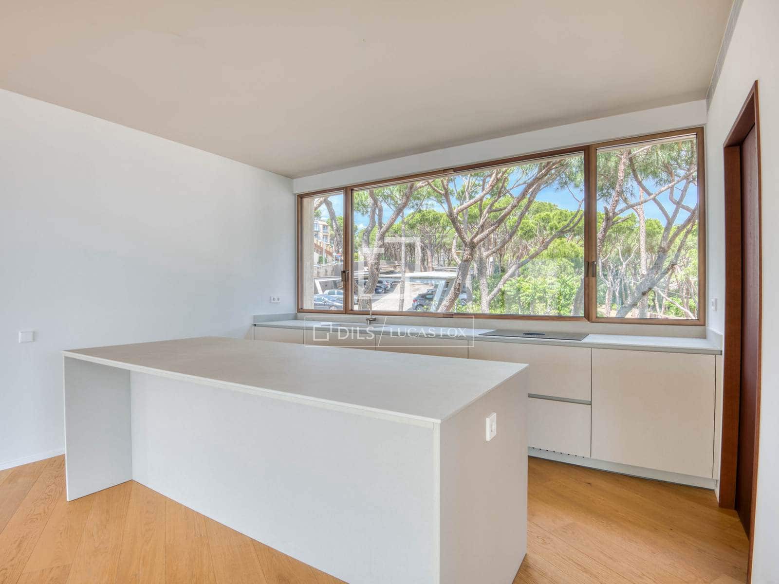 3 bedroom Apartment for sale in S'Agaro with pool garage - € 2,800,000 (Ref: 7470528)