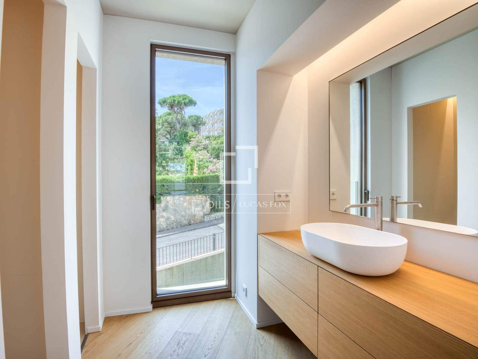 3 bedroom Apartment for sale in S'Agaro with pool garage - € 2,800,000 (Ref: 7470528)