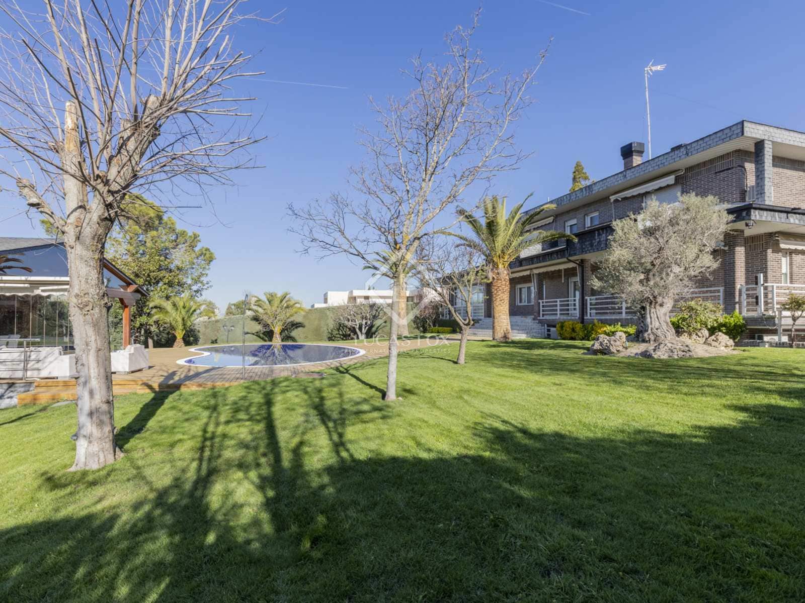 6 soveværelse Villa til salg i Boadilla del Monte med swimmingpool garage - € 1.800.000 (Ref: 7478480)