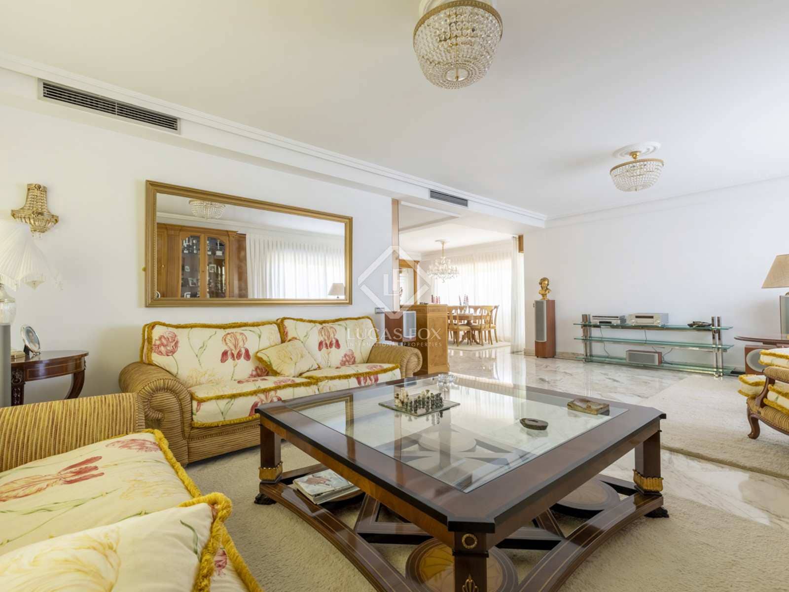 6 soveværelse Villa til salg i Boadilla del Monte med swimmingpool garage - € 1.800.000 (Ref: 7478480)