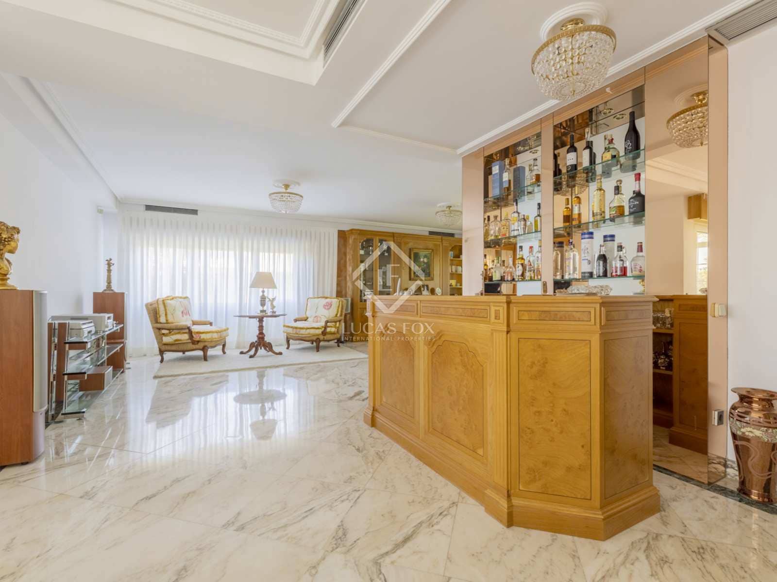 6 soveværelse Villa til salg i Boadilla del Monte med swimmingpool garage - € 1.800.000 (Ref: 7478480)