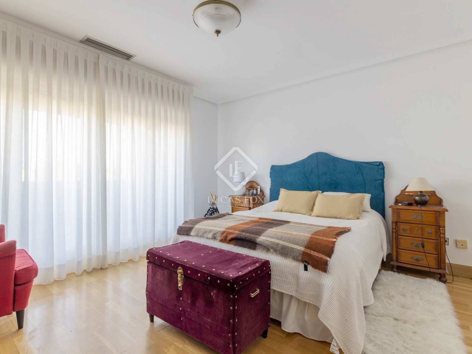 6 soveværelse Villa til salg i Boadilla del Monte med swimmingpool garage - € 1.800.000 (Ref: 7478480)