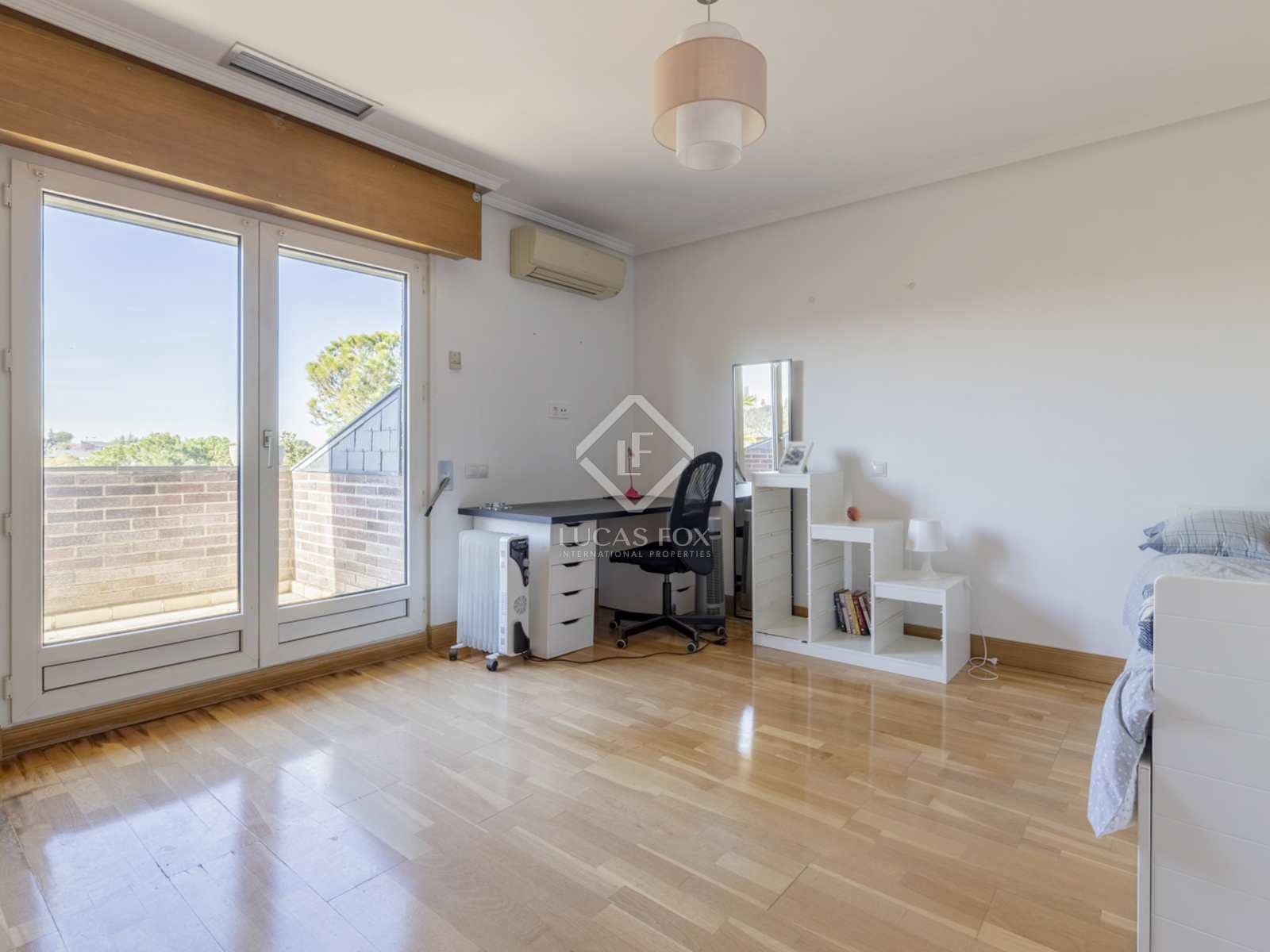 6 soveværelse Villa til salg i Boadilla del Monte med swimmingpool garage - € 1.800.000 (Ref: 7478480)