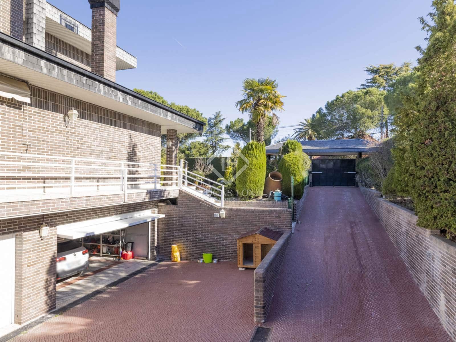 6 soveværelse Villa til salg i Boadilla del Monte med swimmingpool garage - € 1.800.000 (Ref: 7478480)