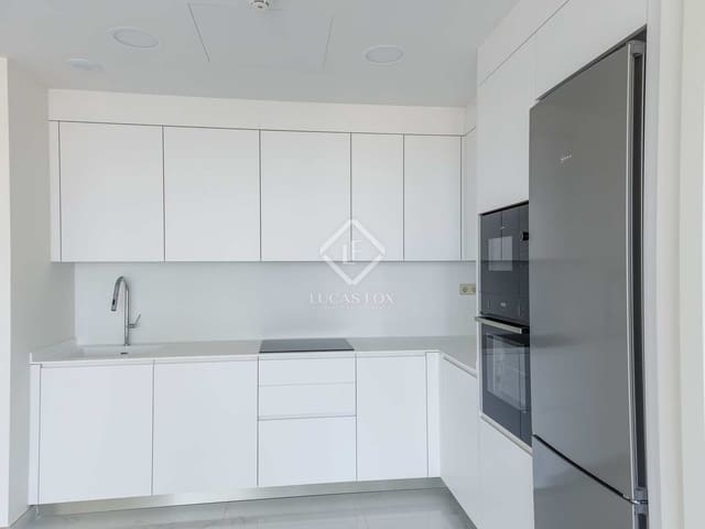 3 soveværelse Lejlighed til leje i Valencia by med swimmingpool garage - € 3.300 (Ref: 7500458)