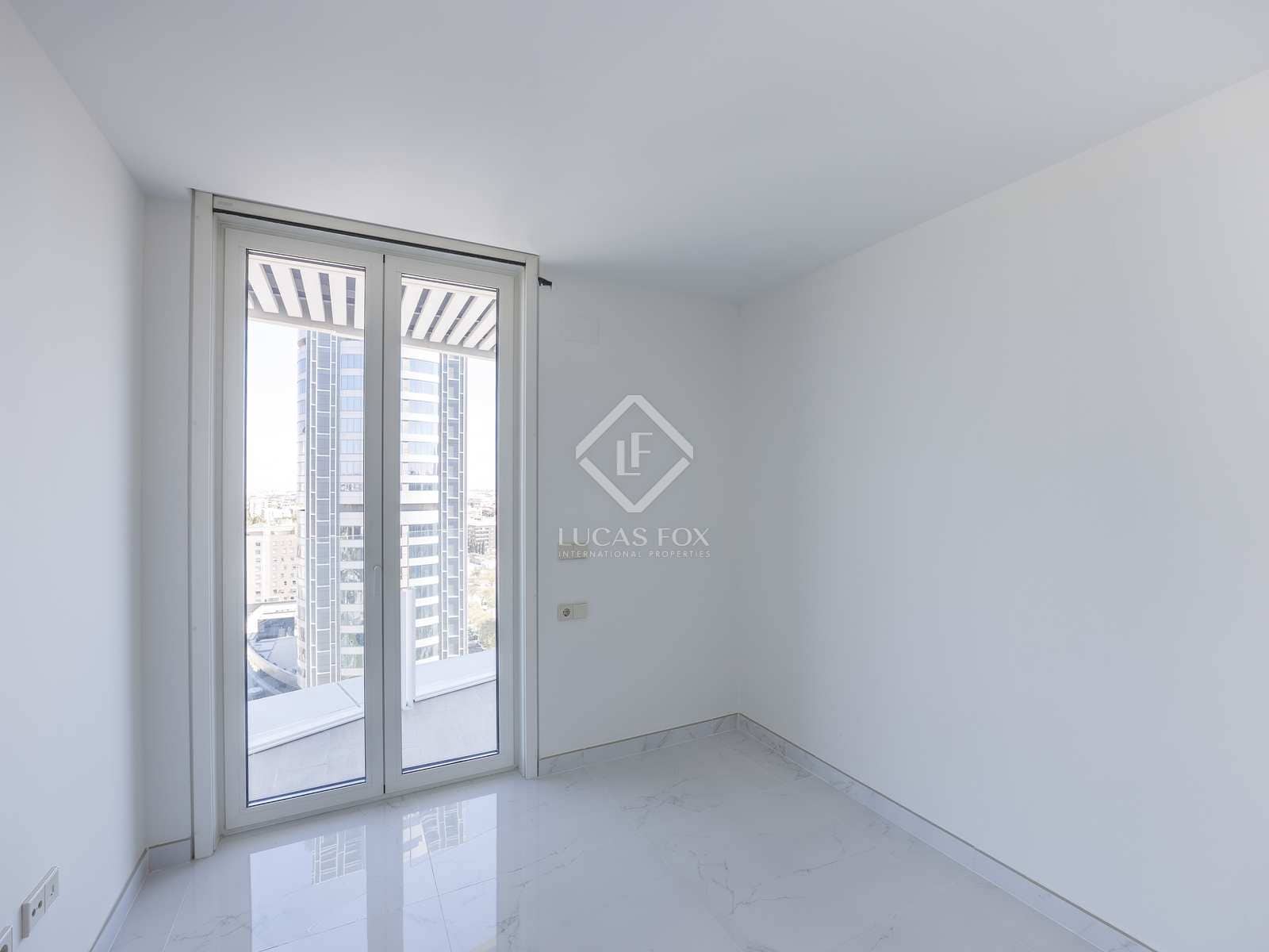 3 makuuhuone Huoneisto vuokrattavana paikassa Valencia kaupunki mukana uima-altaan 
autotalli - 3 300 € (Ref: 7500458)