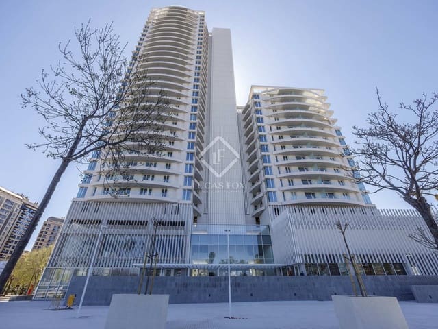 3 soveværelse Lejlighed til leje i Valencia by med swimmingpool garage - € 3.300 (Ref: 7500458)