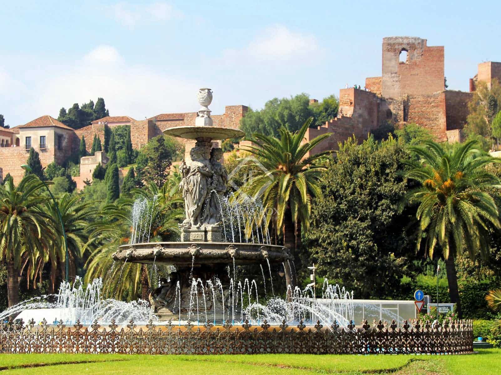 8 chambre Villa/Maison à vendre à Malaga ville avec piscine garage - 1 950 000 € (Ref: 7503983)