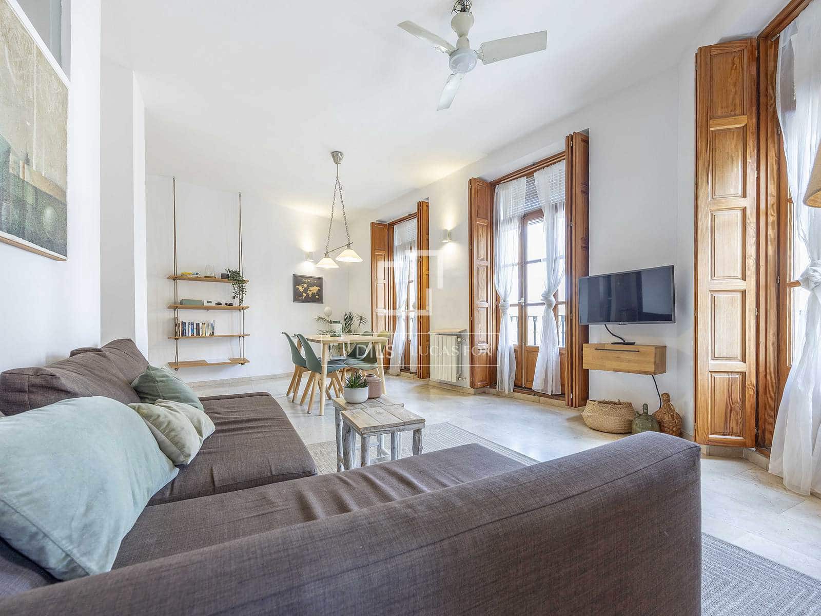 Kommersiell til salgs i Valencia by - € 1 980 000 (Ref: 7506725)