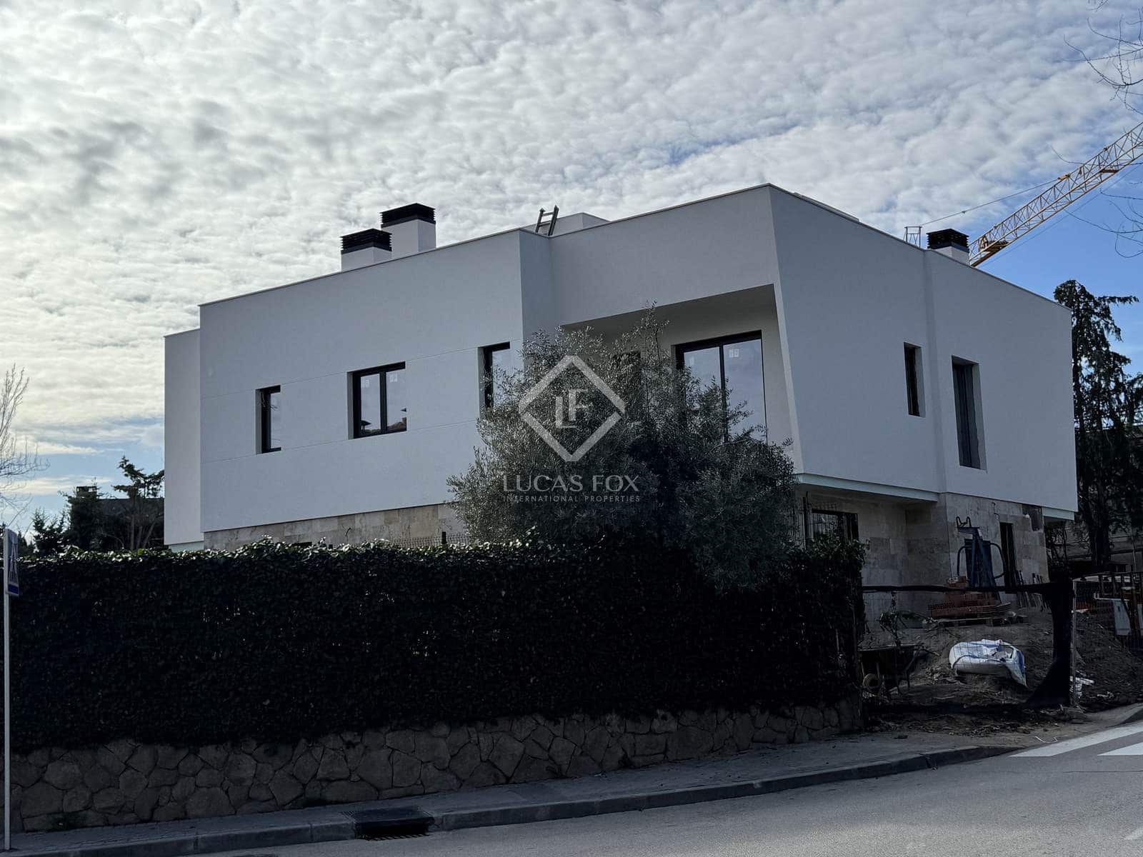 4 soveværelse Villa til salg i Pozuelo de Alarcon med swimmingpool garage - € 1.598.000 (Ref: 7508380)