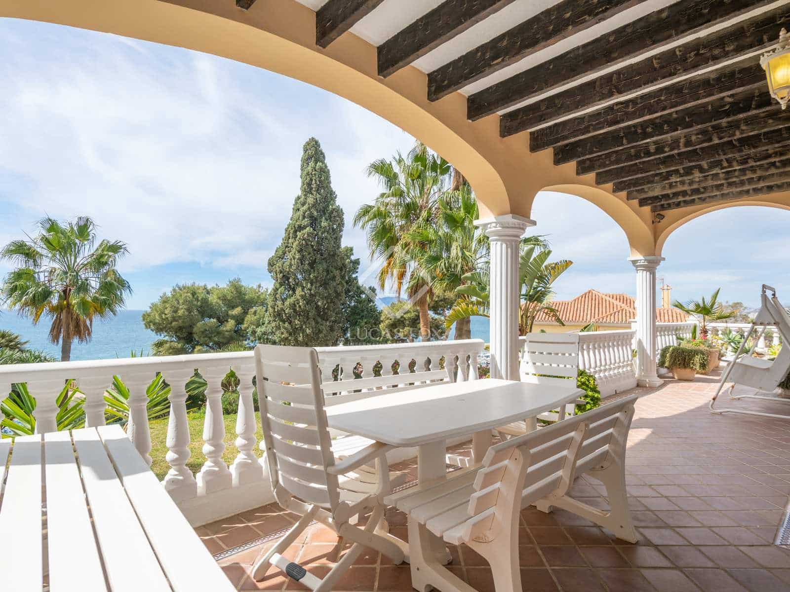 5 sovrum Villa till salu i Malaga stad med pool garage - 2 499 000 € (Ref: 7515587)