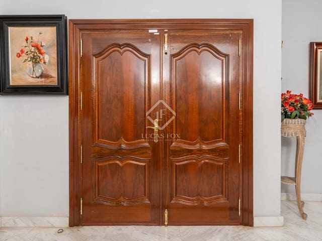 5 bedroom Villa for sale in Málaga city with pool garage - € 2,499,000 (Ref: 7515587)