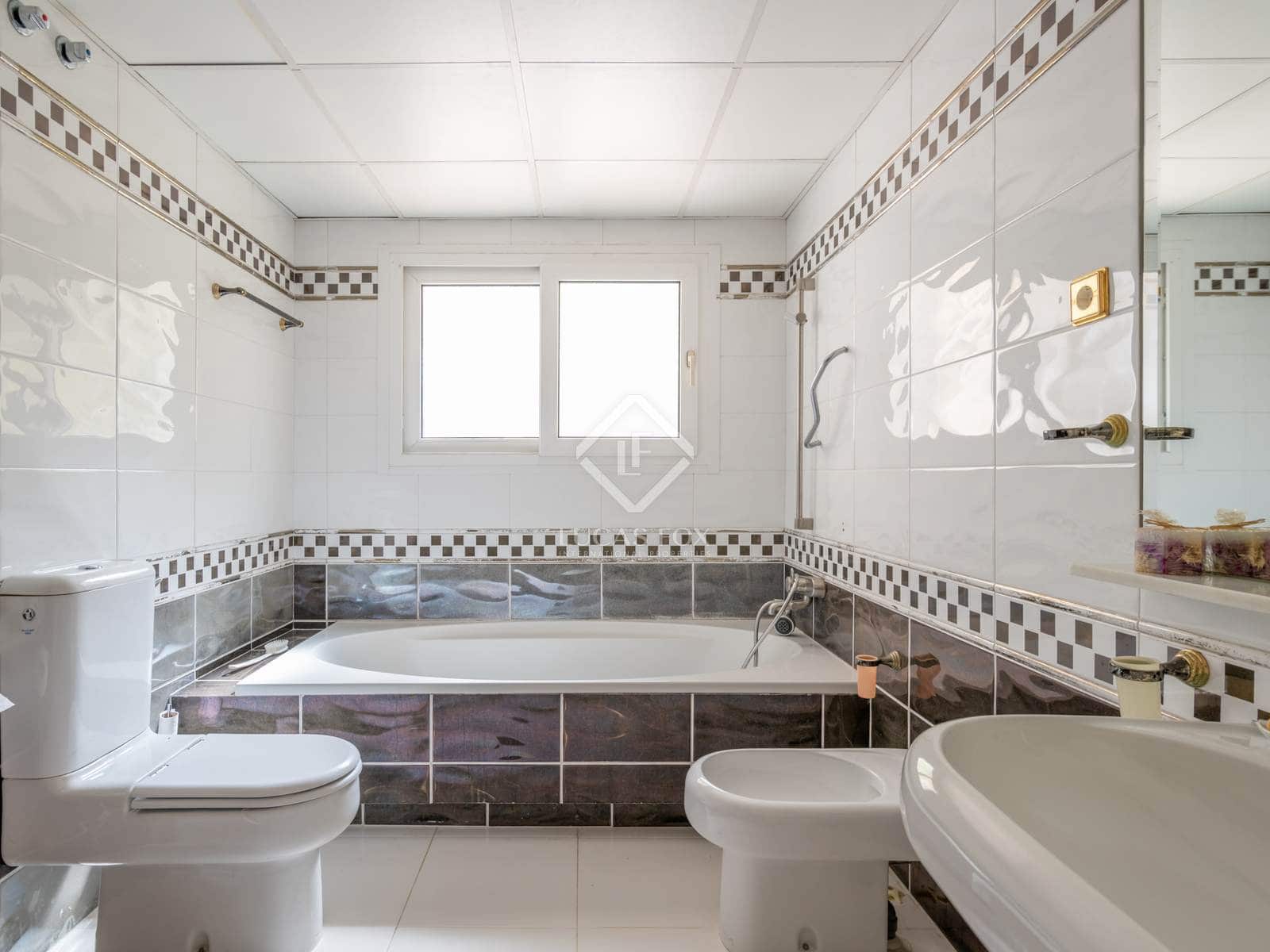 5 sovrum Villa till salu i Malaga stad med pool garage - 2 499 000 € (Ref: 7515587)