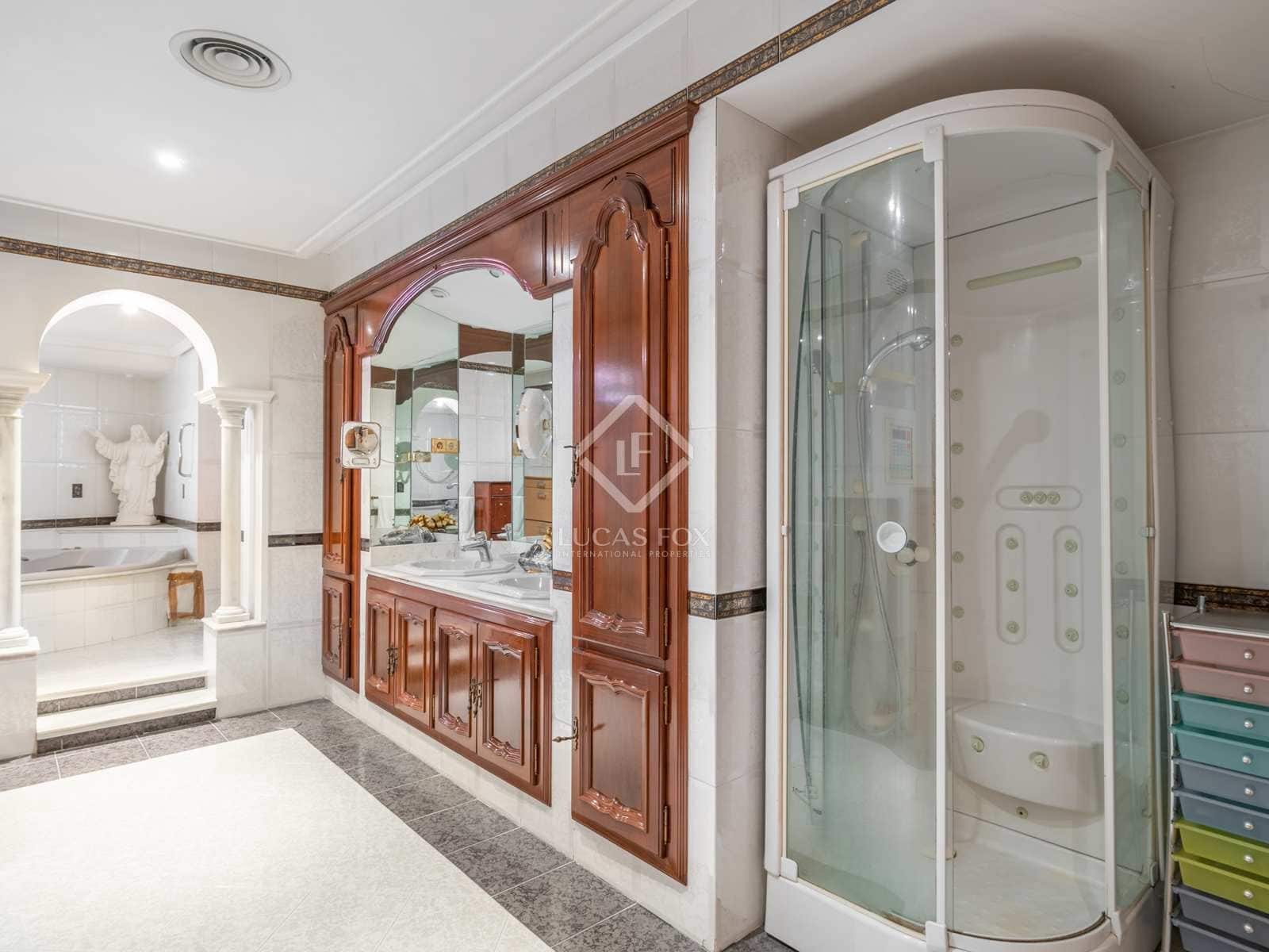 5 sovrum Villa till salu i Malaga stad med pool garage - 2 499 000 € (Ref: 7515587)