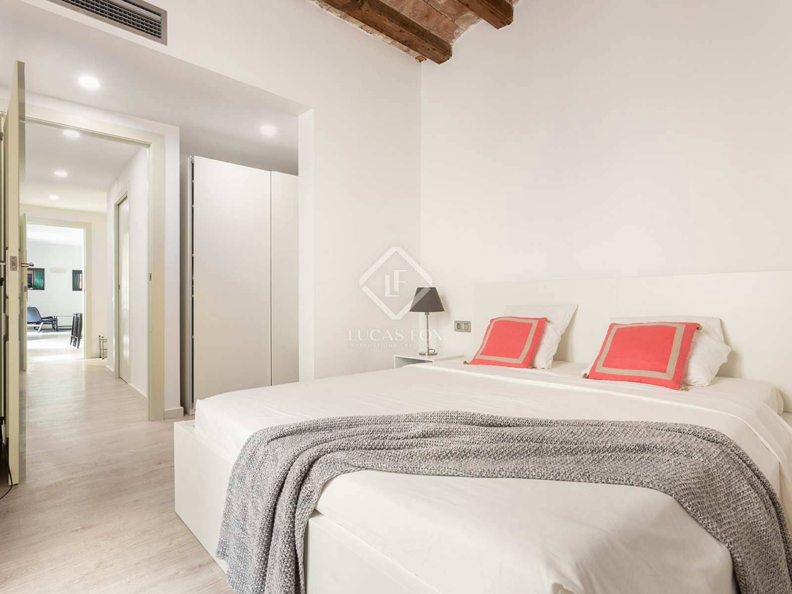 3 slaapkamer Appartement te huur in Barcelona stad - € 2.000 (Ref: 7524766)