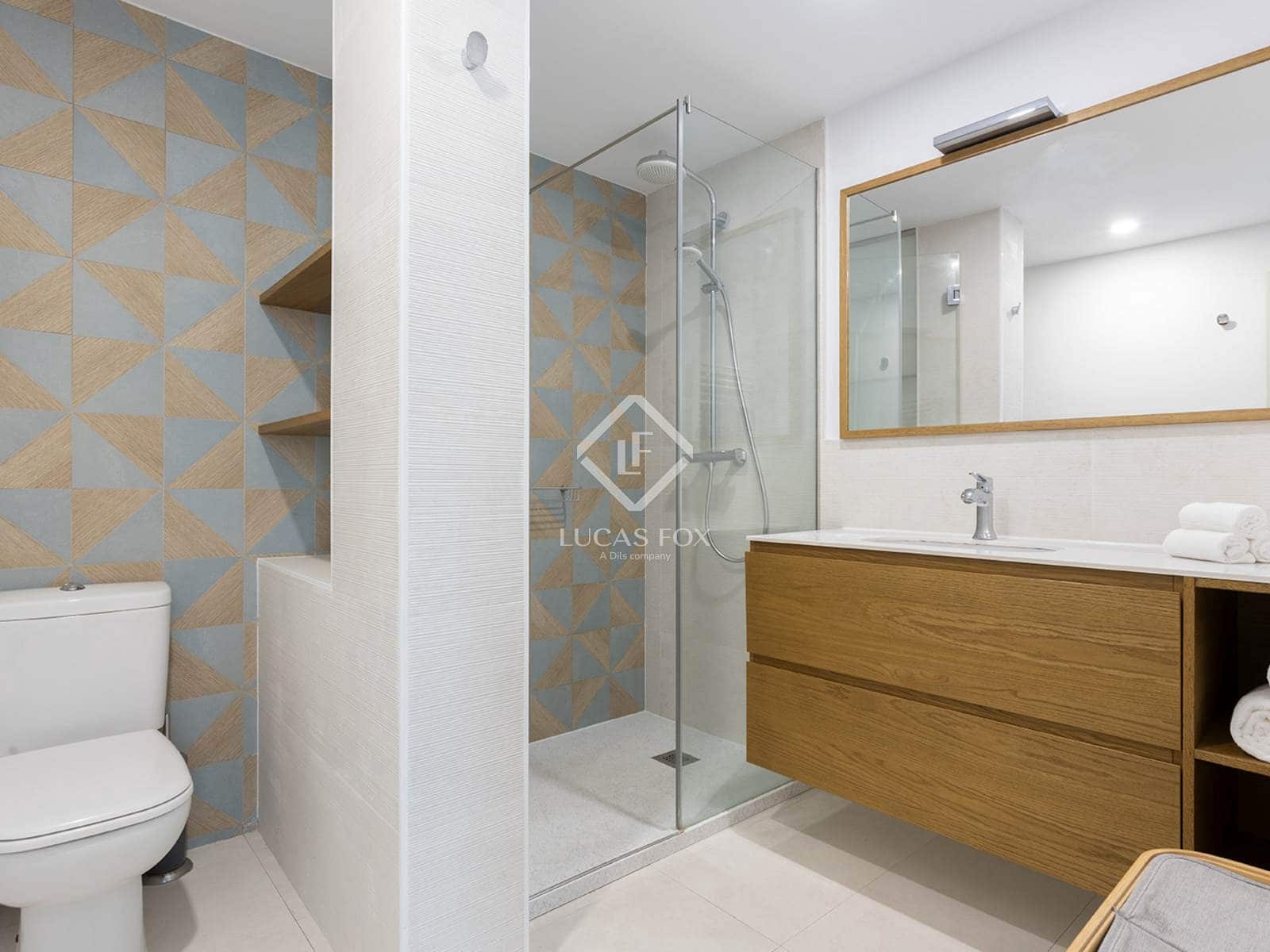 3 slaapkamer Appartement te huur in Barcelona stad - € 2.000 (Ref: 7524766)