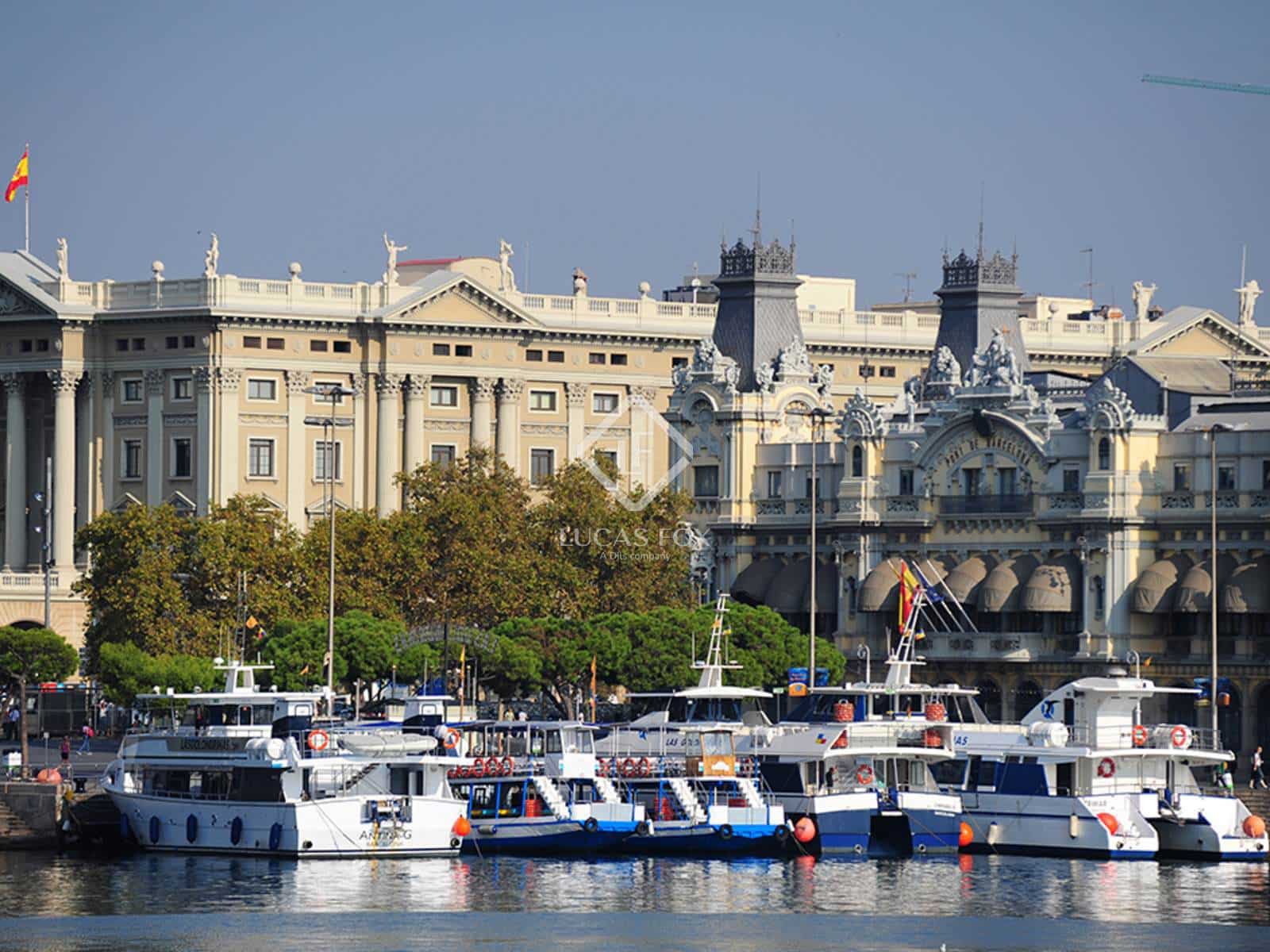 3 slaapkamer Appartement te huur in Barcelona stad - € 2.000 (Ref: 7524766)