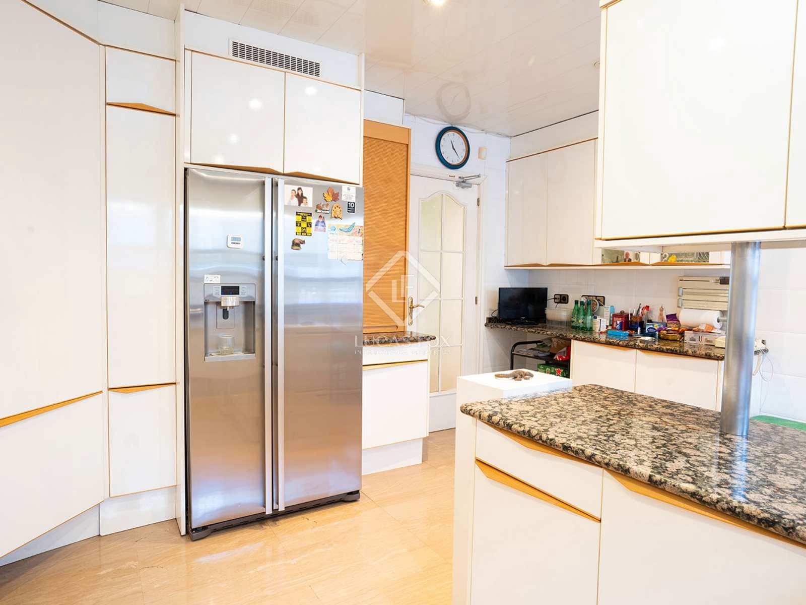 7 soveværelse Villa til salg i Sant Cugat del Valles med swimmingpool garage - € 1.890.000 (Ref: 7526947)