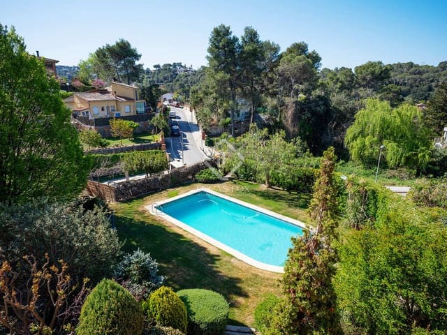 7 chambre Villa/Maison à vendre à Sant Cugat del Vallès avec piscine garage - 1 890 000 € (Ref: 7526947)