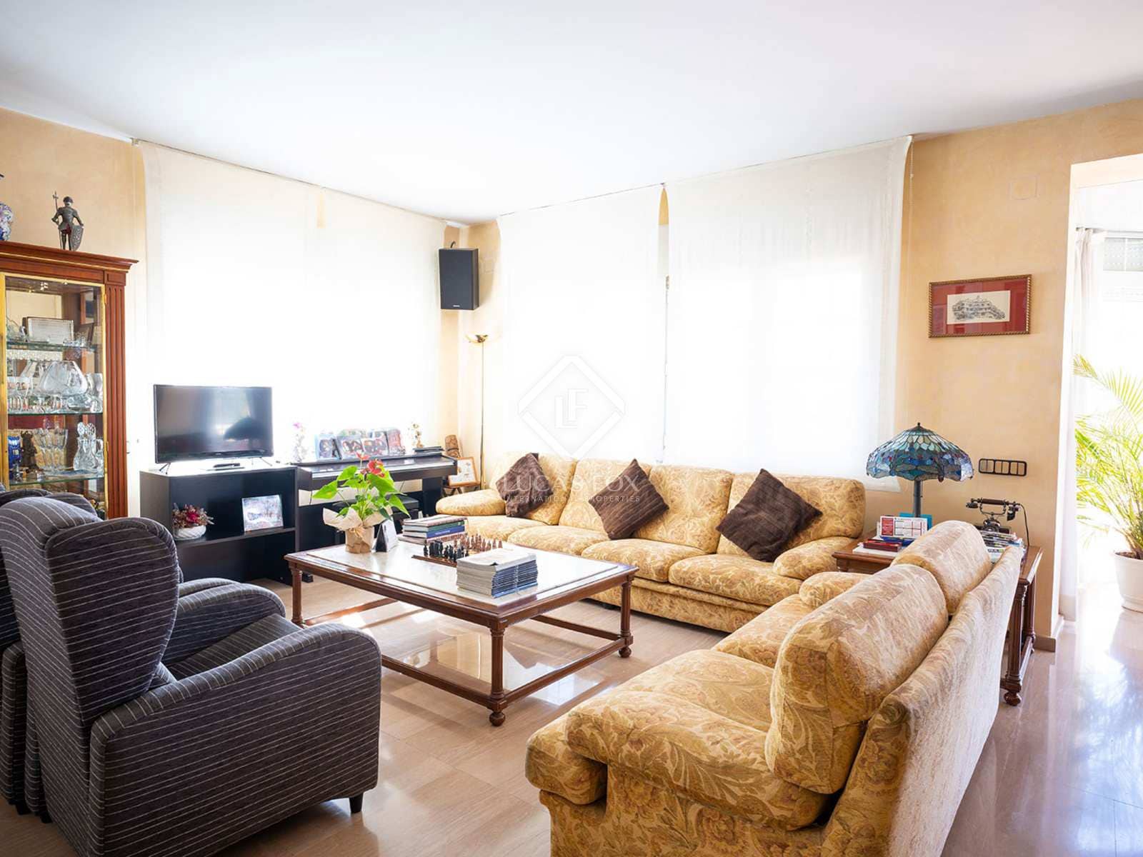 7 soveværelse Villa til salg i Sant Cugat del Valles med swimmingpool garage - € 1.890.000 (Ref: 7526947)